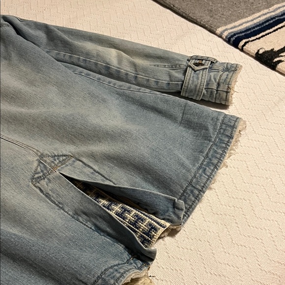 Free People - VINTAGE - Women's Denim Jacket with Faux Shearling Lining - Picture 11 of 14
